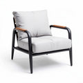 Moderne stoel met kussen van stof en houten armleuningen 80 x 80 x 70cm
